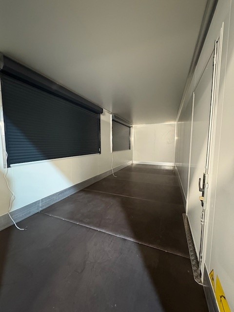 Krone BDF-System 7.450 mm, GASTROAUSSTATTUNG, FABRIKNEU - حاوية إنشاءات: صورة 2 Krone BDF-System 7.450 mm, GASTROAUSSTATTUNG, FABRIKNEU - حاوية إنشاءات: صورة 2