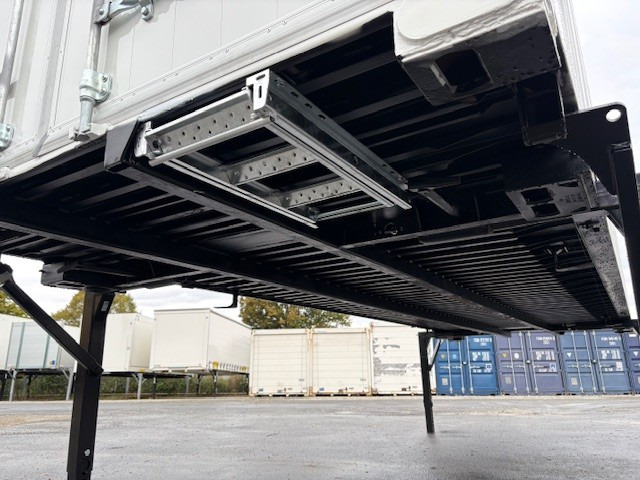 حاوية شحن Krone BDF-System 7.450 mm lang, LACK NEU!!: صورة 6 حاوية شحن Krone BDF-System 7.450 mm lang, LACK NEU!!: صورة 6