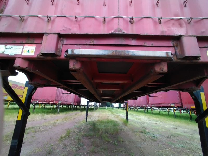 Krone Wechselpritsche mit Bordwänden und Plane, BDF-System, 7.450 mm lang. - حاوية ذات ستائر جانبية: صورة 1 Krone Wechselpritsche mit Bordwänden und Plane, BDF-System, 7.450 mm lang. - حاوية ذات ستائر جانبية: صورة 1