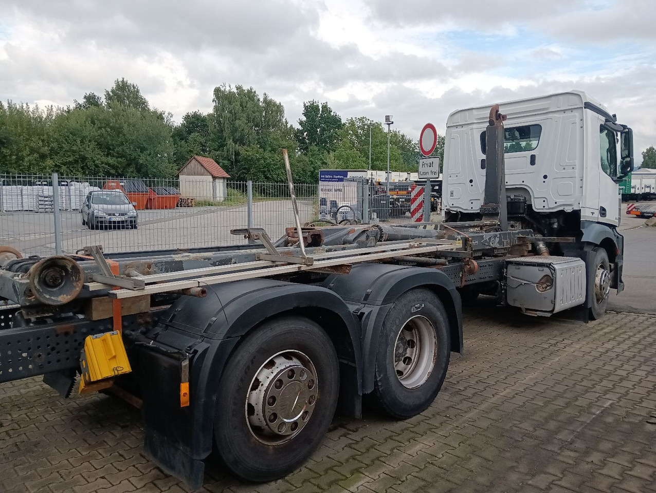 Mercedes-Benz 2545 6x2 Lenk/Lift MEILLER RK2070 Luft/Luft - شاحنة بهيكل معدني للمقصورة: صورة 4 Mercedes-Benz 2545 6x2 Lenk/Lift MEILLER RK2070 Luft/Luft - شاحنة بهيكل معدني للمقصورة: صورة 4