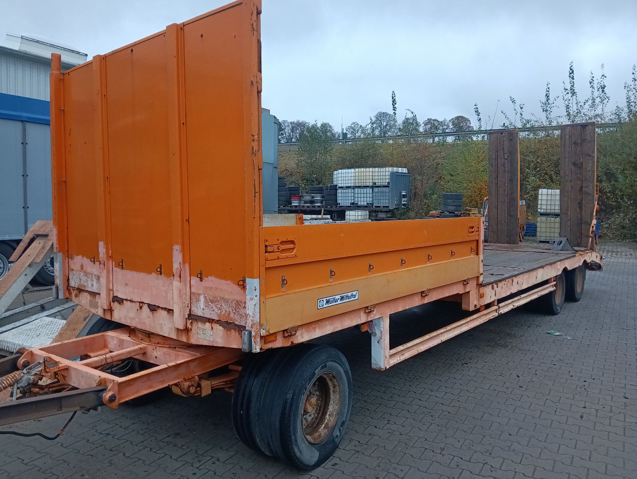 Müller-Mitteltal T 3 9,55m 0,90m Rampen, Bordwand vorne ABS SAF - مقطورة بلودر منخفض: صورة 4 Müller-Mitteltal T 3 9,55m 0,90m Rampen, Bordwand vorne ABS SAF - مقطورة بلودر منخفض: صورة 4