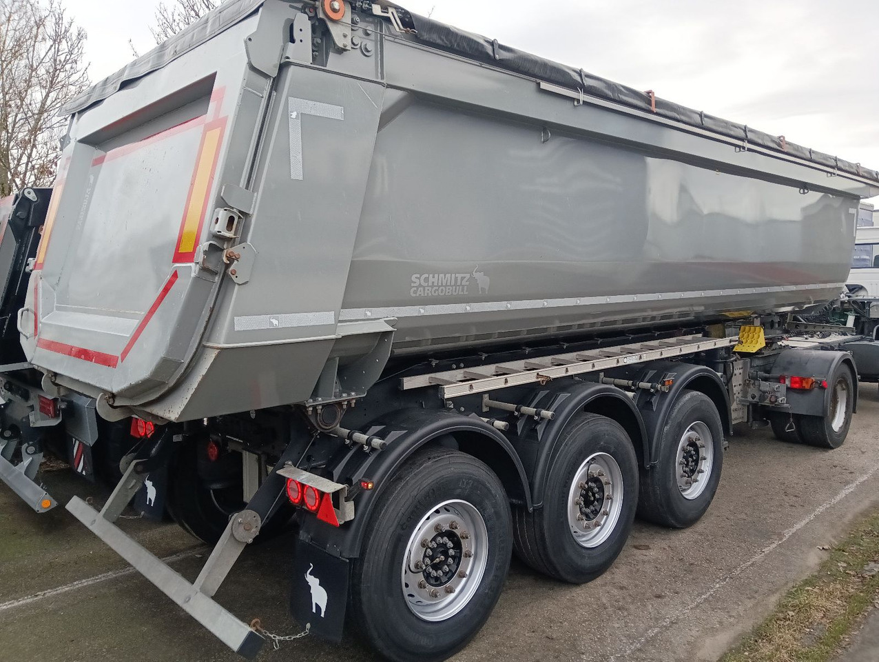 Schmitz Cargobull SKI24-7.2 SR HARDOX 27,5m3 FullOption 6348kg TÜV - نصف مقطورة قلابة: صورة 5 Schmitz Cargobull SKI24-7.2 SR HARDOX 27,5m3 FullOption 6348kg TÜV - نصف مقطورة قلابة: صورة 5