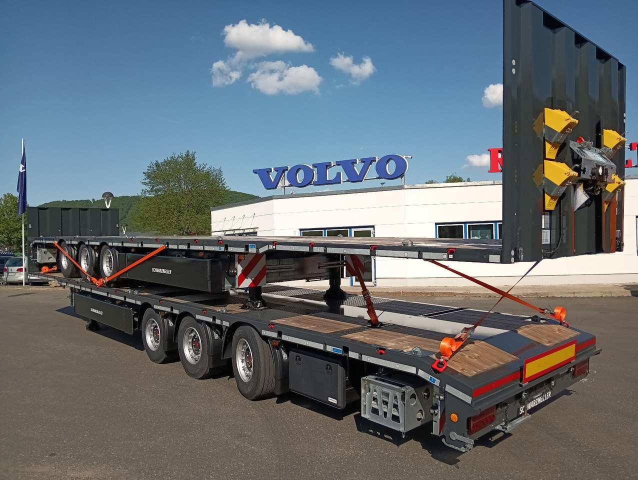 Schwarzmüller 3Achs Tele Rampen TwistLock40+2x20"SAF Lenk+Lift - نصف مقطورة مسطحة: صورة 1 Schwarzmüller 3Achs Tele Rampen TwistLock40+2x20"SAF Lenk+Lift - نصف مقطورة مسطحة: صورة 1