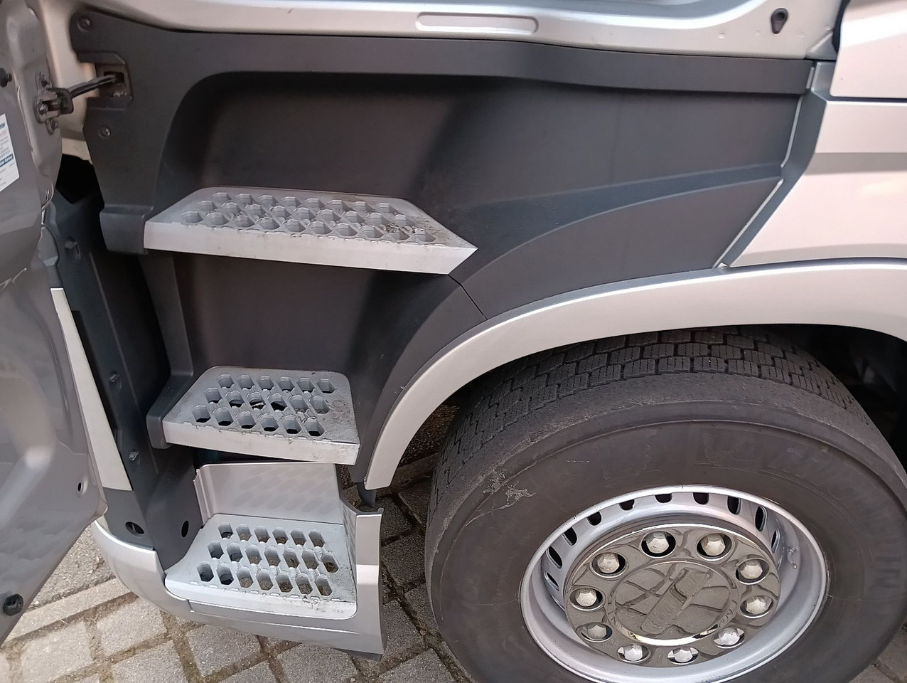 رأس تريلا Volvo FH460 Globe FullSpoiler TV I-PARC 2xTank German: صورة 29 رأس تريلا Volvo FH460 Globe FullSpoiler TV I-PARC 2xTank German: صورة 29