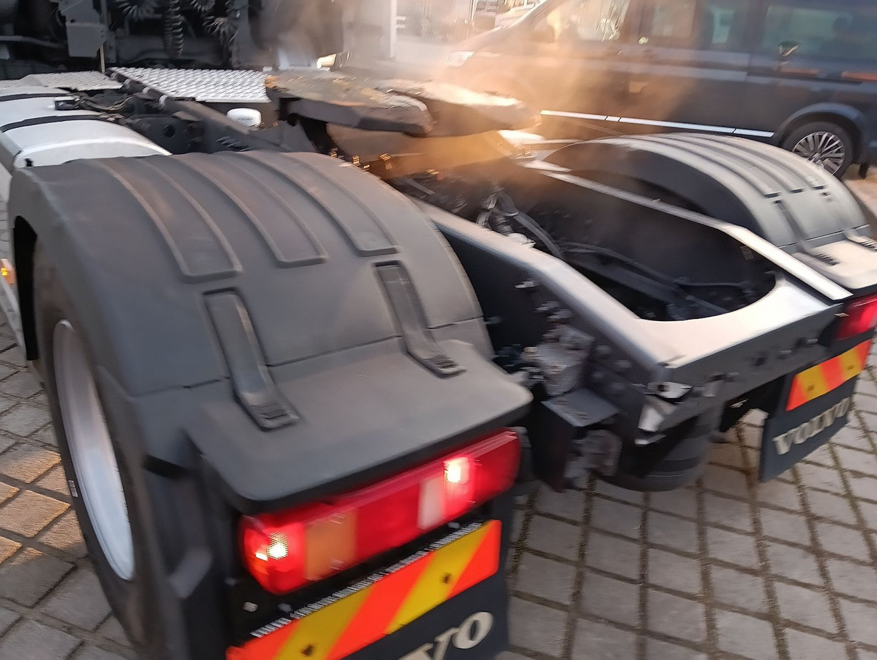 رأس تريلا Volvo FH460 Globe FullSpoiler TV I-PARC 2xTank German: صورة 36 رأس تريلا Volvo FH460 Globe FullSpoiler TV I-PARC 2xTank German: صورة 36