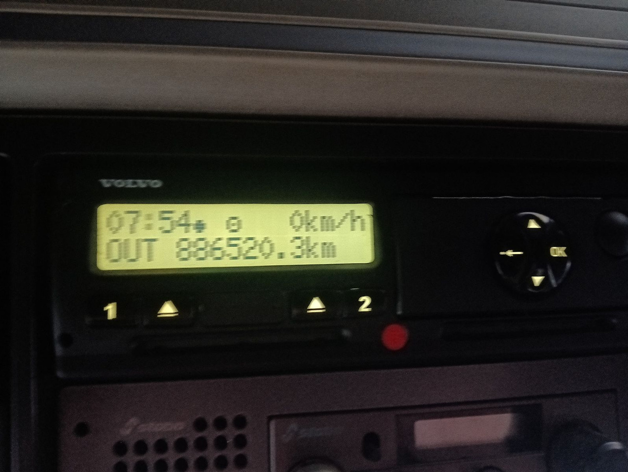 رأس تريلا Volvo FH460 Globe FullSpoiler TV I-PARC 2xTank German: صورة 12 رأس تريلا Volvo FH460 Globe FullSpoiler TV I-PARC 2xTank German: صورة 12