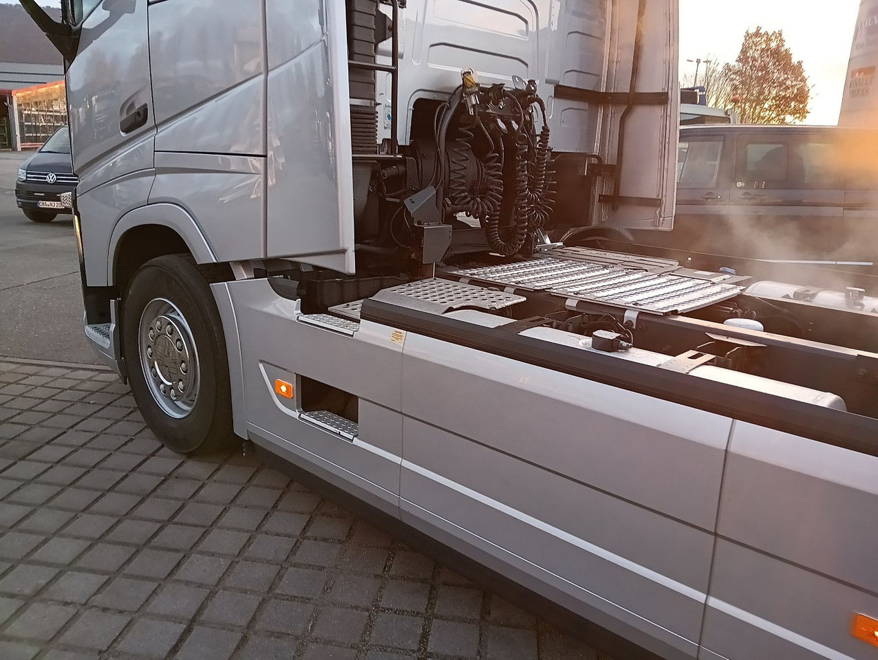 رأس تريلا Volvo FH460 Globe FullSpoiler TV I-PARC 2xTank German: صورة 21 رأس تريلا Volvo FH460 Globe FullSpoiler TV I-PARC 2xTank German: صورة 21