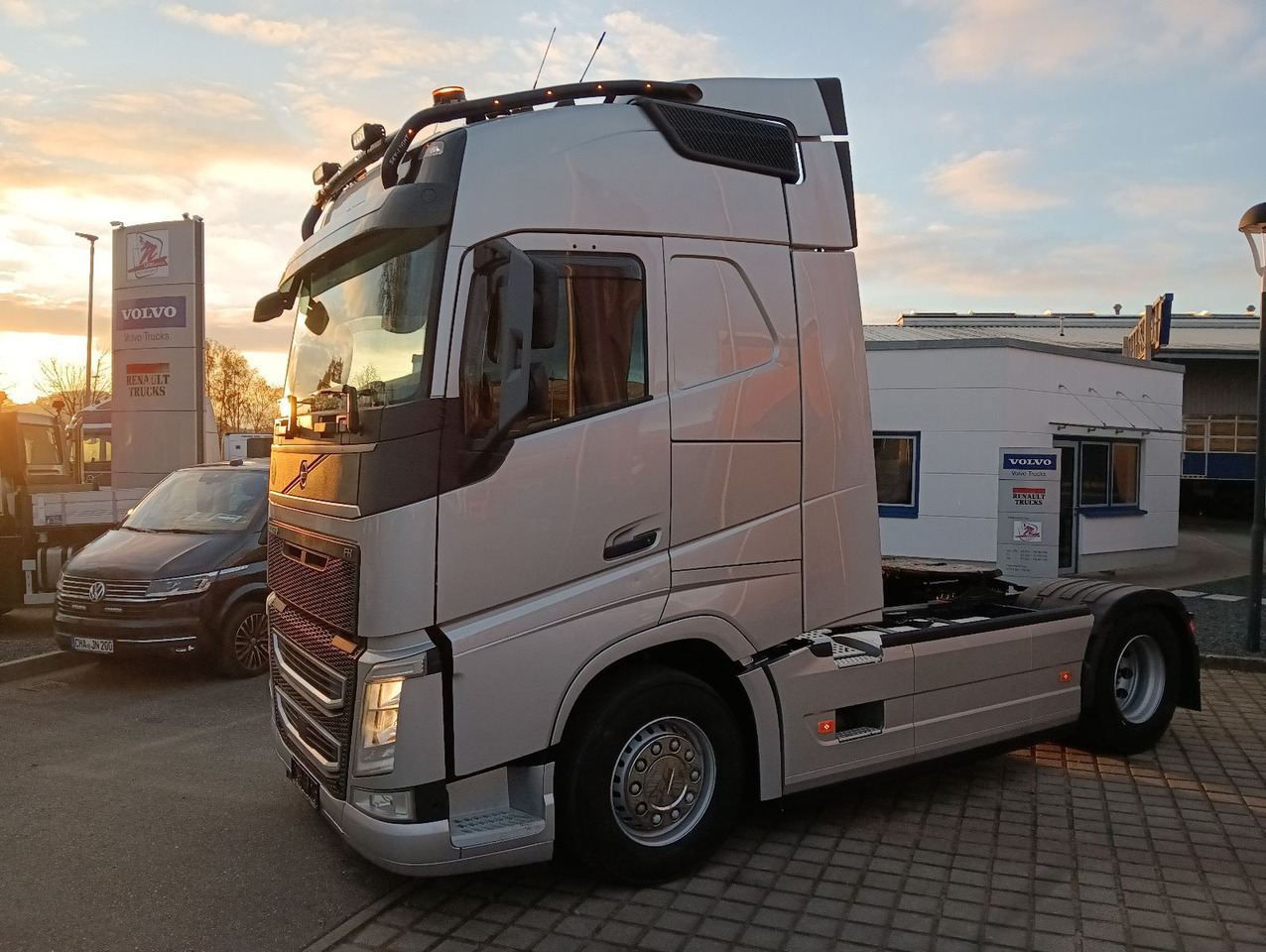 رأس تريلا Volvo FH460 Globe FullSpoiler TV I-PARC 2xTank German: صورة 25 رأس تريلا Volvo FH460 Globe FullSpoiler TV I-PARC 2xTank German: صورة 25