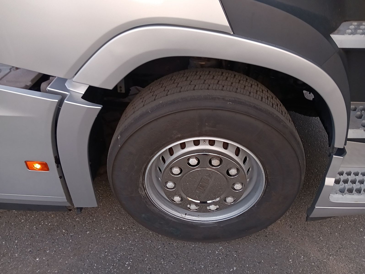 رأس تريلا Volvo FH460 Globe FullSpoiler TV I-PARC 2xTank German: صورة 41 رأس تريلا Volvo FH460 Globe FullSpoiler TV I-PARC 2xTank German: صورة 41