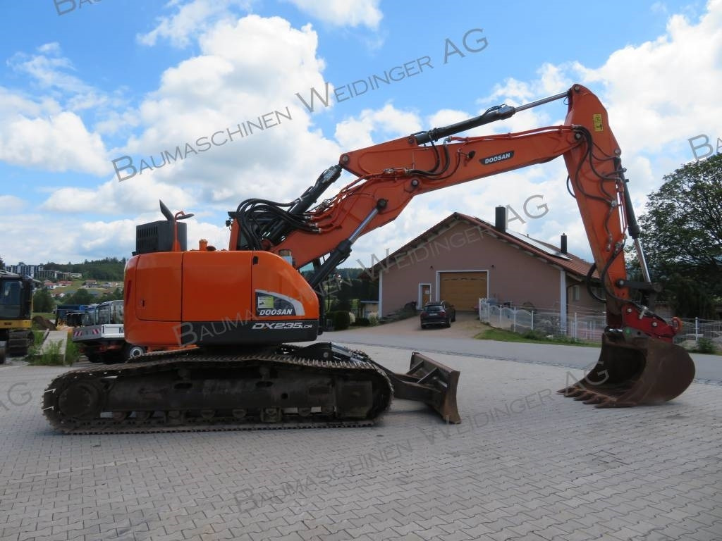 Doosan DX 235 LCR-5 - حفار زاحف: صورة 5 Doosan DX 235 LCR-5 - حفار زاحف: صورة 5
