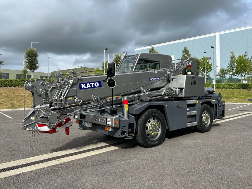KATO 13 Ton City Crane - Excellent Condition - موبايل كرين: صورة 1 KATO 13 Ton City Crane - Excellent Condition - موبايل كرين: صورة 1