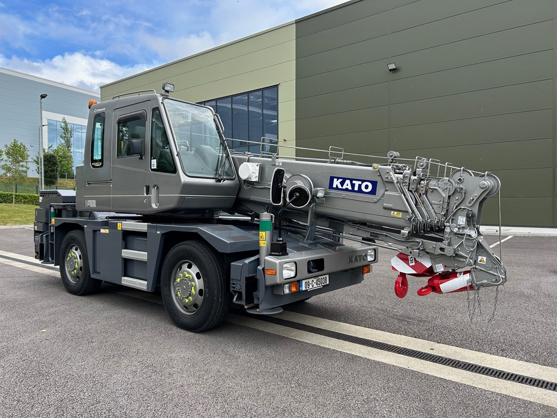 KATO 13 Ton City Crane - Excellent Condition - موبايل كرين: صورة 2 KATO 13 Ton City Crane - Excellent Condition - موبايل كرين: صورة 2