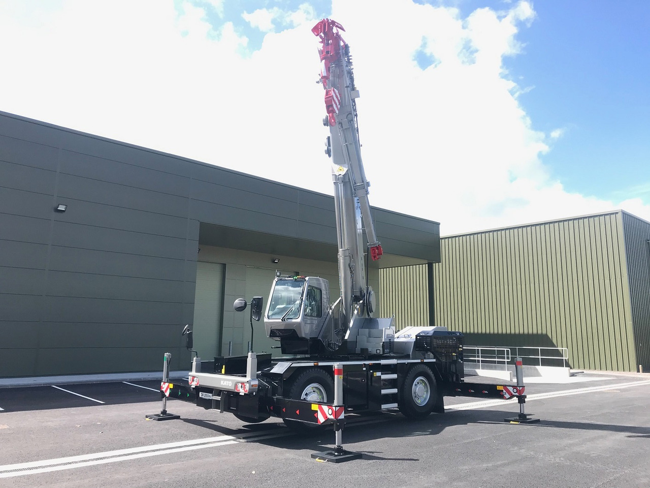 KATO CR-250Rv - 25 Ton City Crane - موبايل كرين: صورة 5 KATO CR-250Rv - 25 Ton City Crane - موبايل كرين: صورة 5