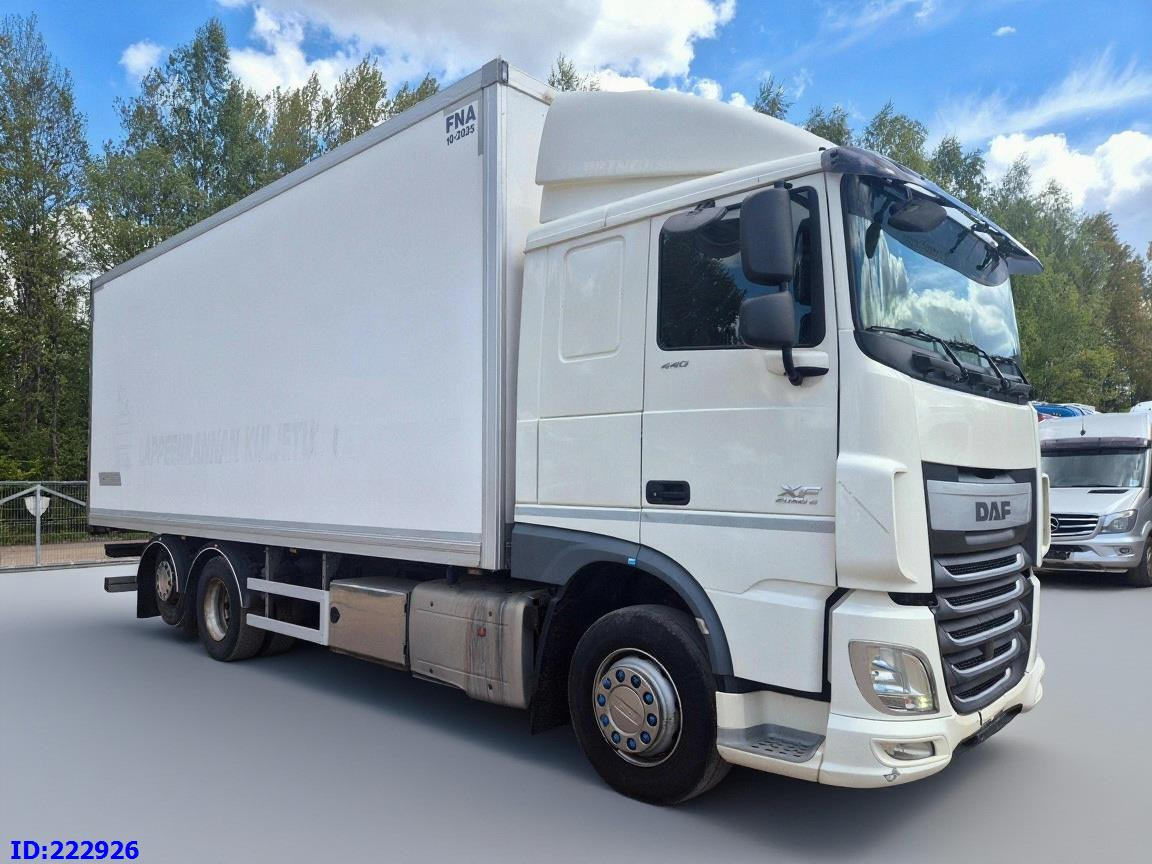 DAF XF 106 440 FAR 6x2 Euro6 - شاحنة متساوية الحرارة: صورة 4 DAF XF 106 440 FAR 6x2 Euro6 - شاحنة متساوية الحرارة: صورة 4