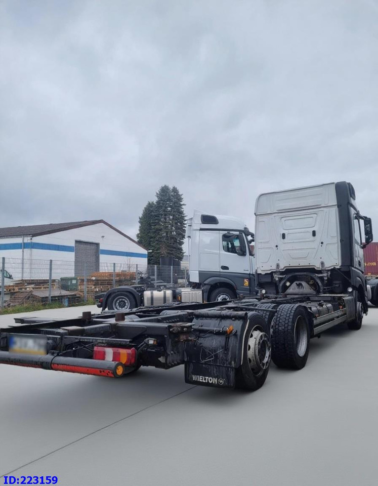MERCEDES-BENZ Actros 2542 BDF 6x2 Euro6 - شاحنة بهيكل معدني للمقصورة: صورة 5 MERCEDES-BENZ Actros 2542 BDF 6x2 Euro6 - شاحنة بهيكل معدني للمقصورة: صورة 5