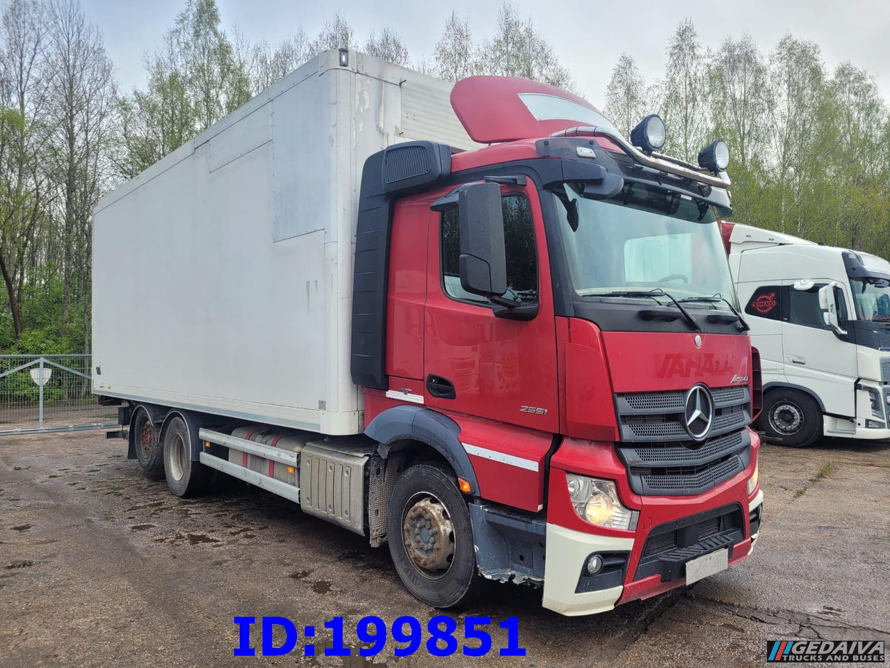 MERCEDES-BENZ Actros 2551 6x2 Euro5 - شاحنة صندوقية: صورة 4 MERCEDES-BENZ Actros 2551 6x2 Euro5 - شاحنة صندوقية: صورة 4