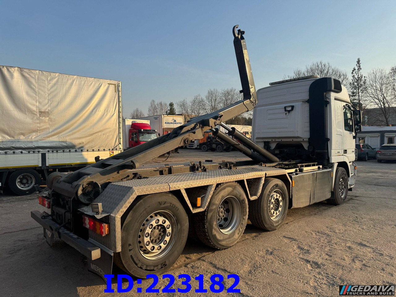 شاحنة برافعة خطافية MERCEDES-BENZ Actros 2551 8x2 V8 Retarder: صورة 6