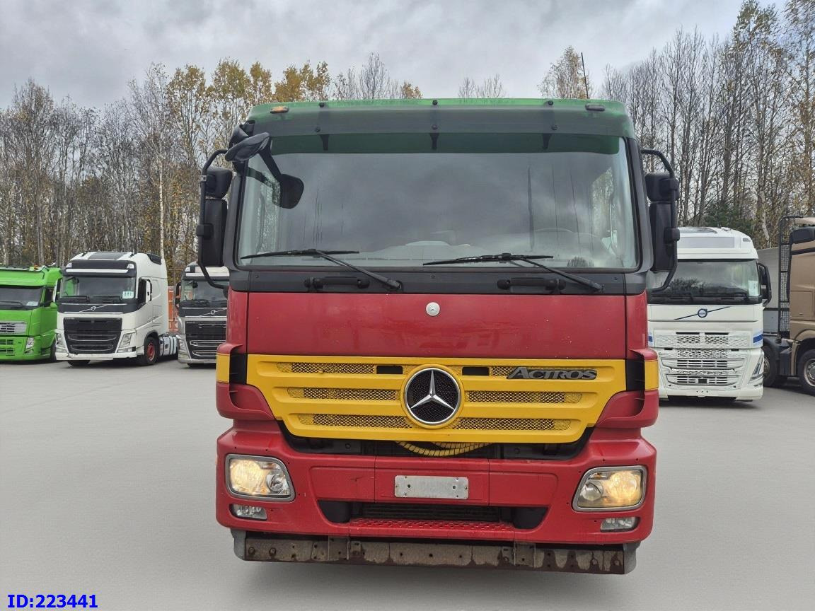 MERCEDES-BENZ Actros 2636 6X4 (3pedals) - شاحنة بهيكل معدني للمقصورة: صورة 2 MERCEDES-BENZ Actros 2636 6X4 (3pedals) - شاحنة بهيكل معدني للمقصورة: صورة 2