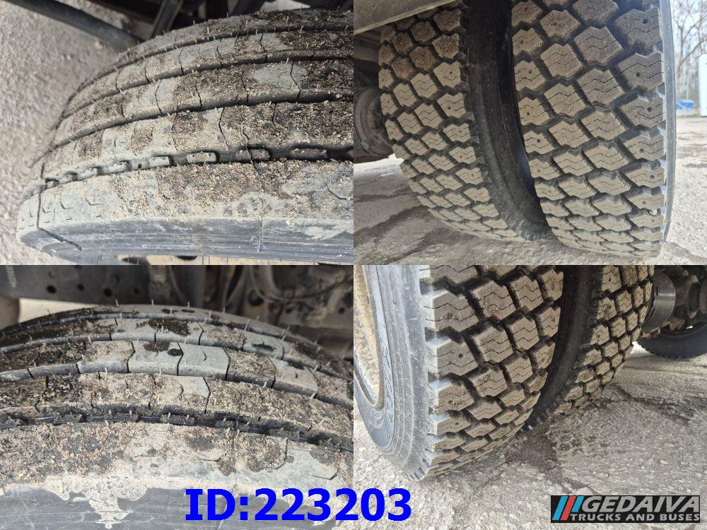 شاحنة صندوقية MERCEDES-BENZ Atego 818 4x2 Euro5 Manual: صورة 12