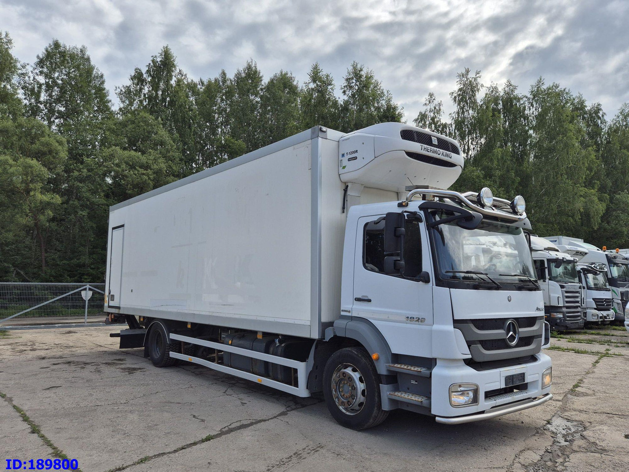 MERCEDES-BENZ Axor 1829 Euro5 Manual + Tail lift - شاحنة ذات مبرد: صورة 4 MERCEDES-BENZ Axor 1829 Euro5 Manual + Tail lift - شاحنة ذات مبرد: صورة 4