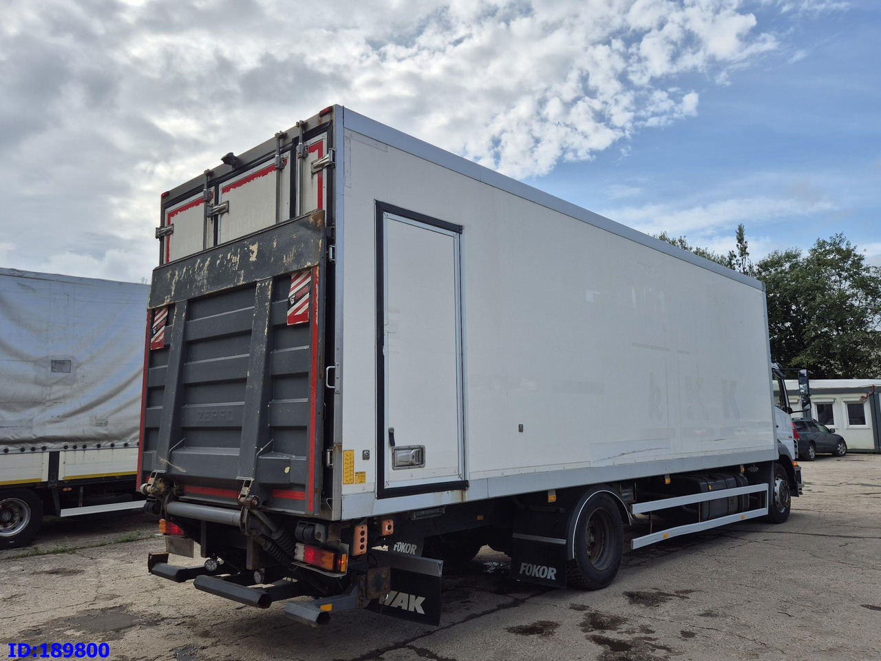 MERCEDES-BENZ Axor 1829 Euro5 Manual + Tail lift - شاحنة ذات مبرد: صورة 5 MERCEDES-BENZ Axor 1829 Euro5 Manual + Tail lift - شاحنة ذات مبرد: صورة 5