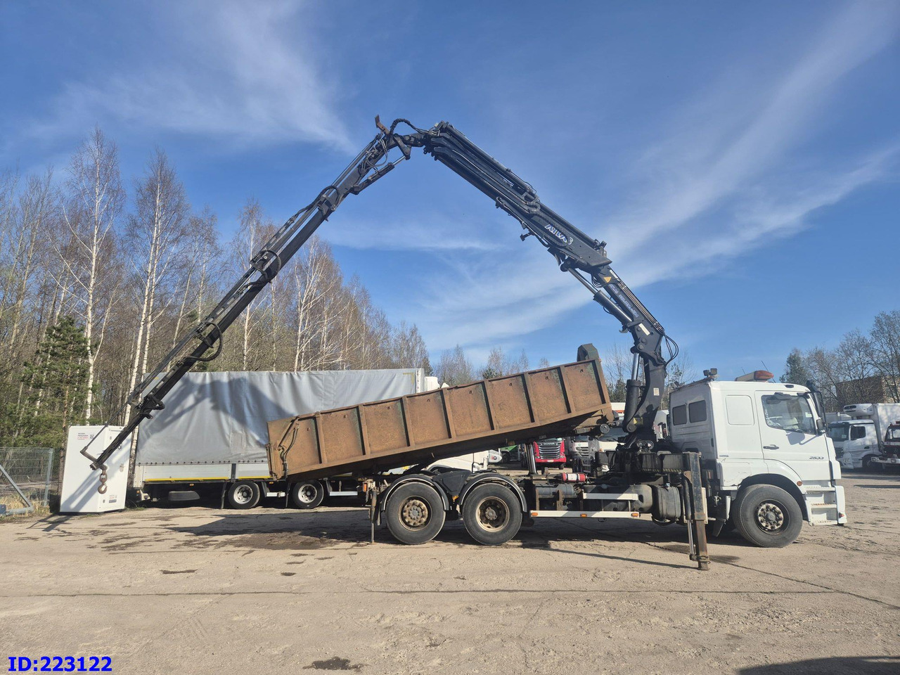 MERCEDES-BENZ Axor 2533 6x2 + Atlas 332.3E Crane - شاحنة قلاب: صورة 5 MERCEDES-BENZ Axor 2533 6x2 + Atlas 332.3E Crane - شاحنة قلاب: صورة 5
