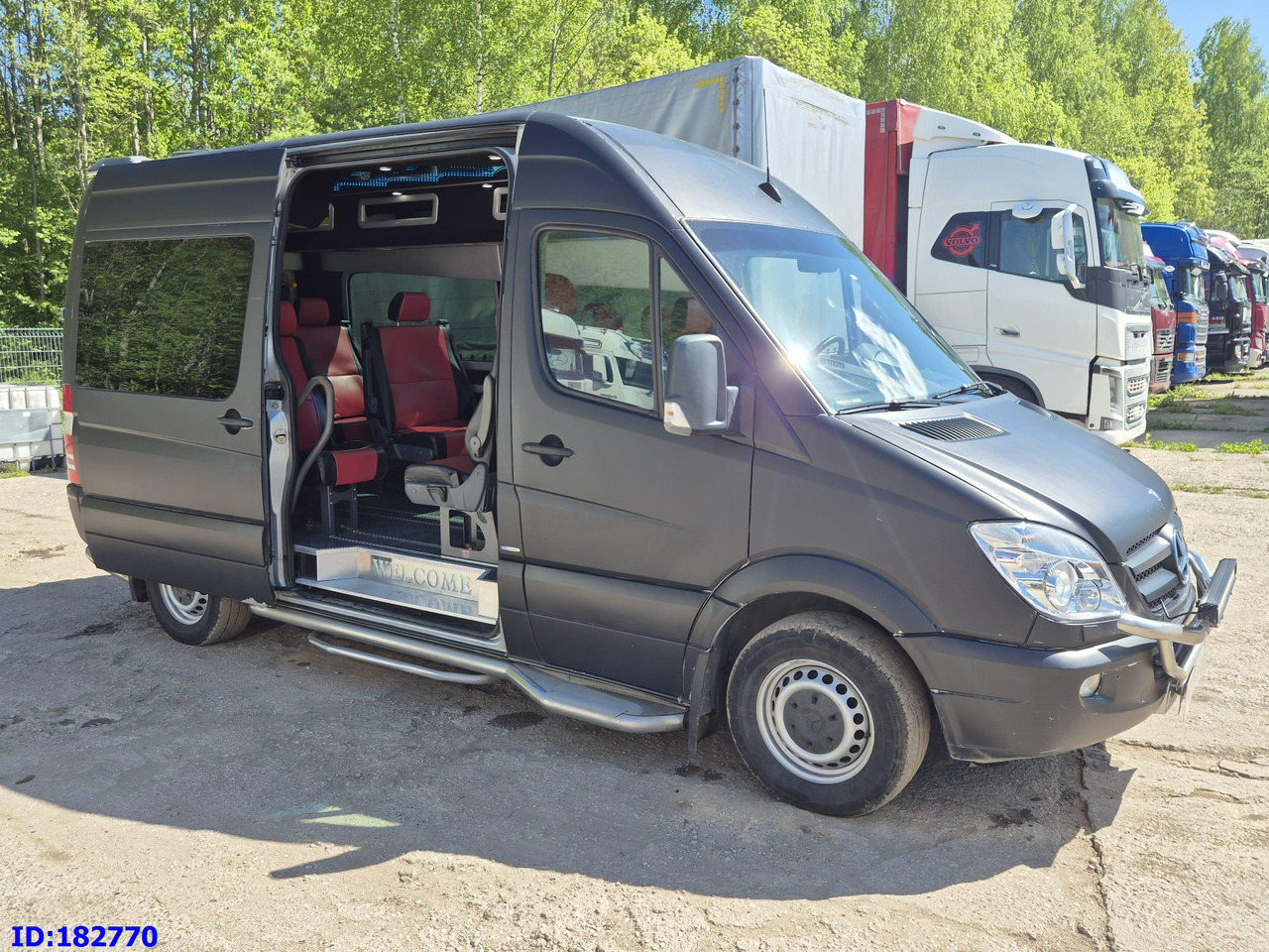 MERCEDES-BENZ Sprinter 319 VIP Euro5 - حافلة صغيرة, ميكروباص: صورة 1 MERCEDES-BENZ Sprinter 319 VIP Euro5 - حافلة صغيرة, ميكروباص: صورة 1