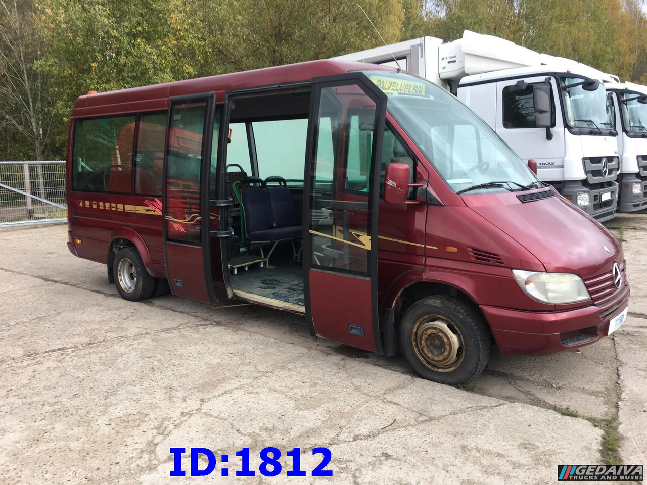 MERCEDES-BENZ Sprinter 413 - 17 Place - حافلة صغيرة, ميكروباص: صورة 1 MERCEDES-BENZ Sprinter 413 - 17 Place - حافلة صغيرة, ميكروباص: صورة 1