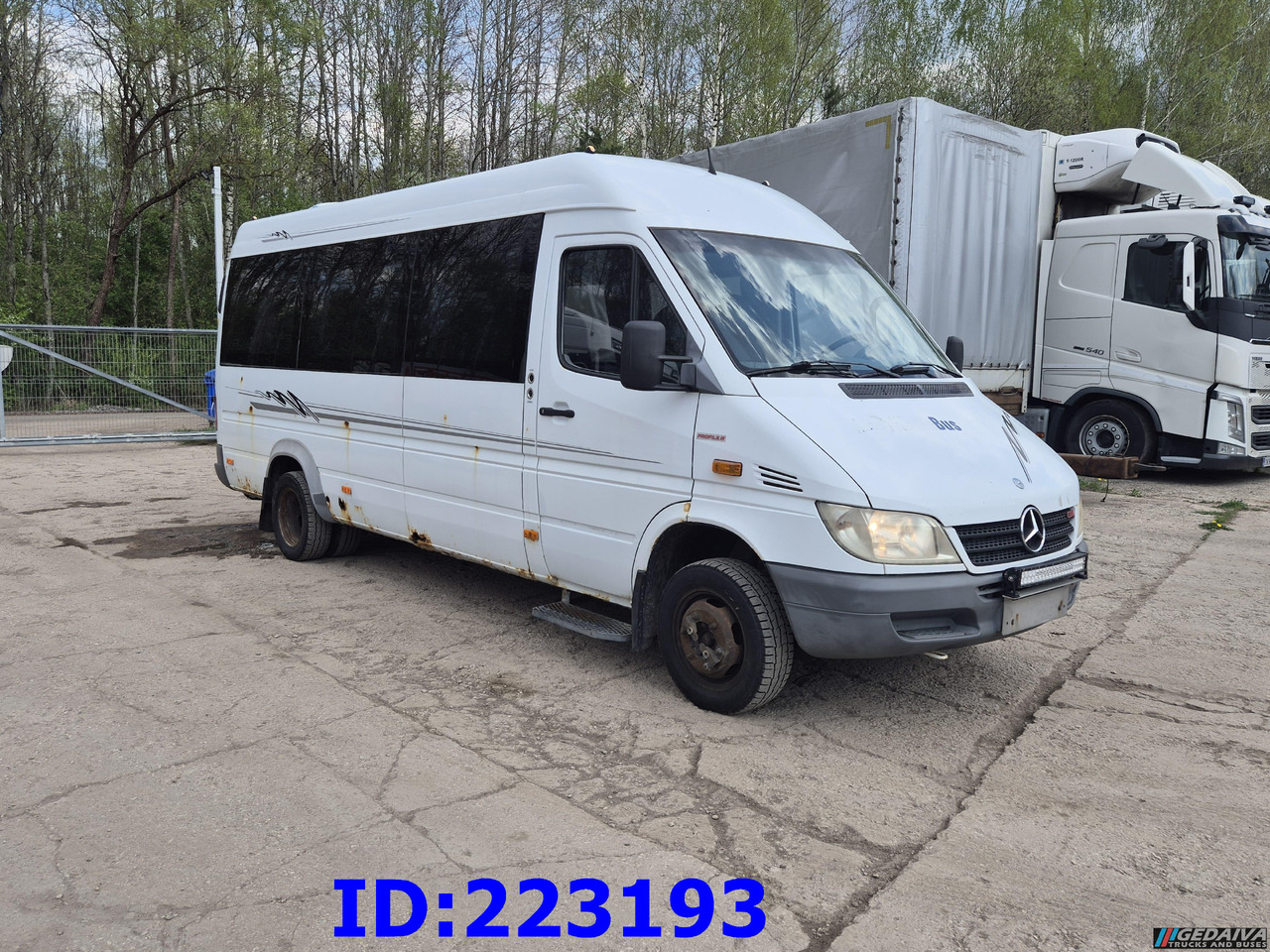 MERCEDES-BENZ Sprinter 416 VIP AC 17-seater - حافلة نقل لمسافات طويلة: صورة 4 MERCEDES-BENZ Sprinter 416 VIP AC 17-seater - حافلة نقل لمسافات طويلة: صورة 4