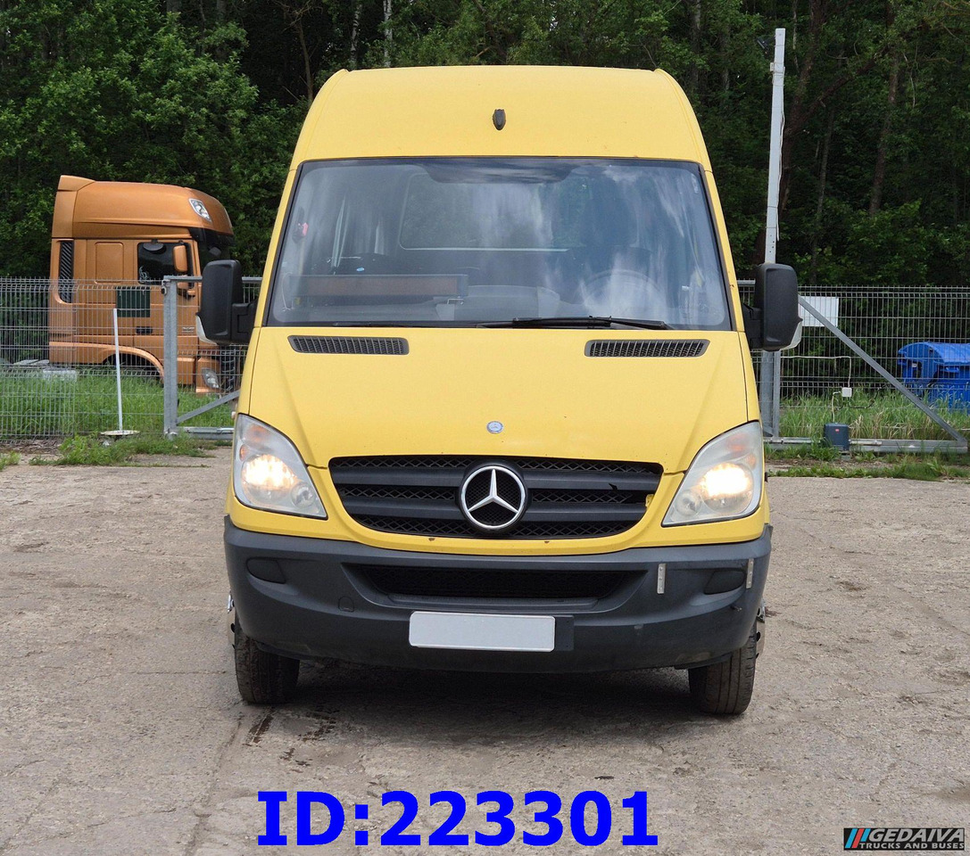 MERCEDES-BENZ Sprinter 515 TRANSFER 23 PLACES - حافلة نقل لمسافات طويلة: صورة 2 MERCEDES-BENZ Sprinter 515 TRANSFER 23 PLACES - حافلة نقل لمسافات طويلة: صورة 2