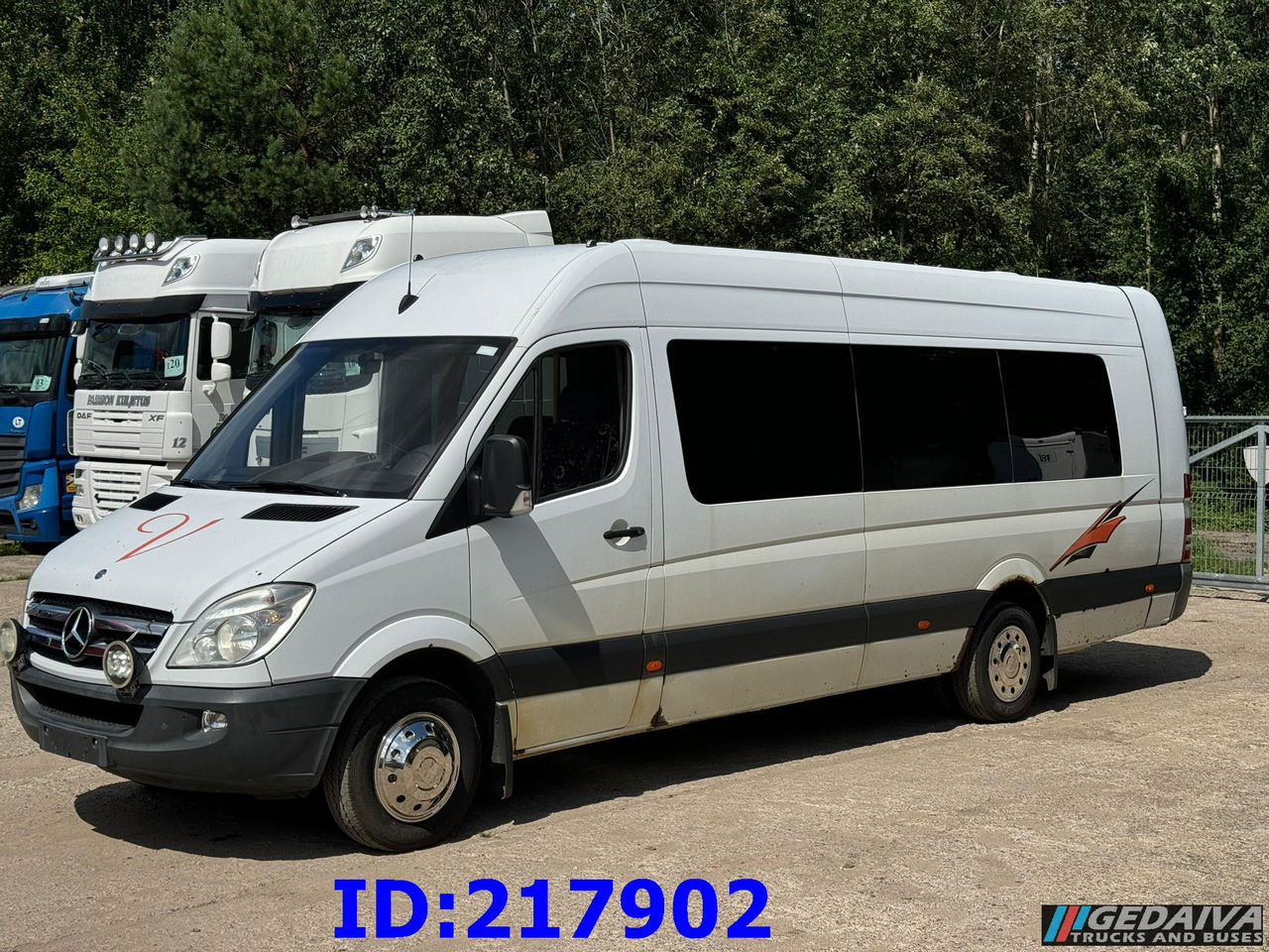 MERCEDES-BENZ Sprinter 516 - VIP - 23 Seater - حافلة نقل لمسافات طويلة: صورة 1 MERCEDES-BENZ Sprinter 516 - VIP - 23 Seater - حافلة نقل لمسافات طويلة: صورة 1