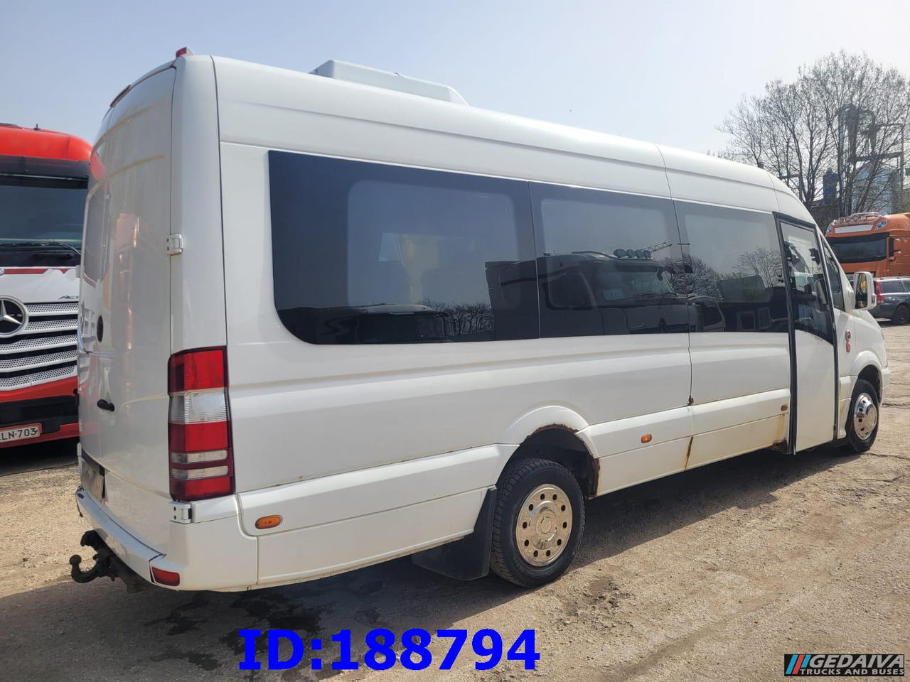 MERCEDES-BENZ Sprinter 518 - Kasten VIP - 20 Seater - حافلة نقل لمسافات طويلة: صورة 5 MERCEDES-BENZ Sprinter 518 - Kasten VIP - 20 Seater - حافلة نقل لمسافات طويلة: صورة 5