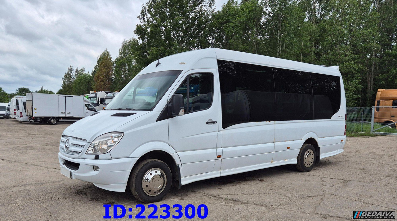 MERCEDES-BENZ Sprinter 518 VIP - 17 Seater - حافلة نقل لمسافات طويلة: صورة 1 MERCEDES-BENZ Sprinter 518 VIP - 17 Seater - حافلة نقل لمسافات طويلة: صورة 1