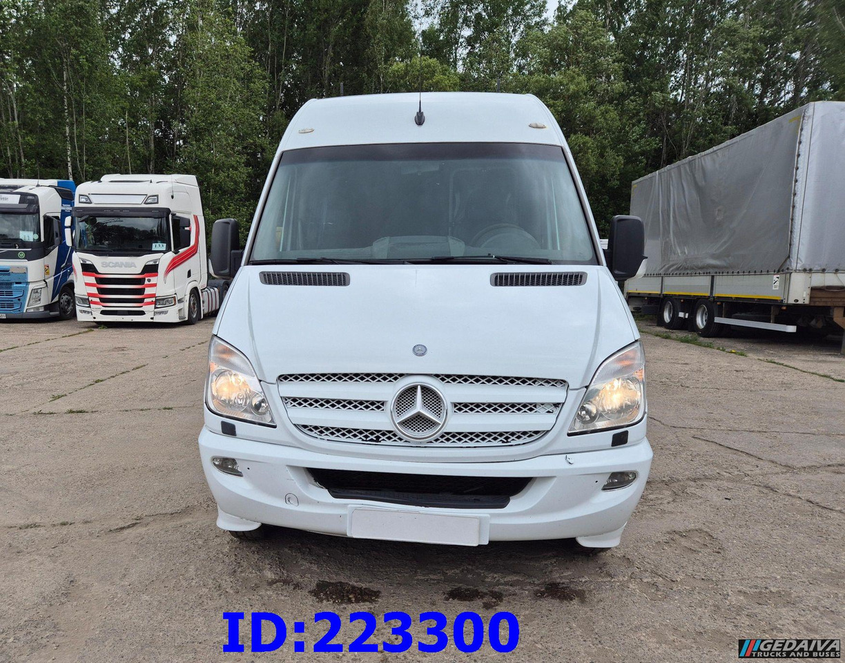 MERCEDES-BENZ Sprinter 518 VIP - 17 Seater - حافلة نقل لمسافات طويلة: صورة 2 MERCEDES-BENZ Sprinter 518 VIP - 17 Seater - حافلة نقل لمسافات طويلة: صورة 2