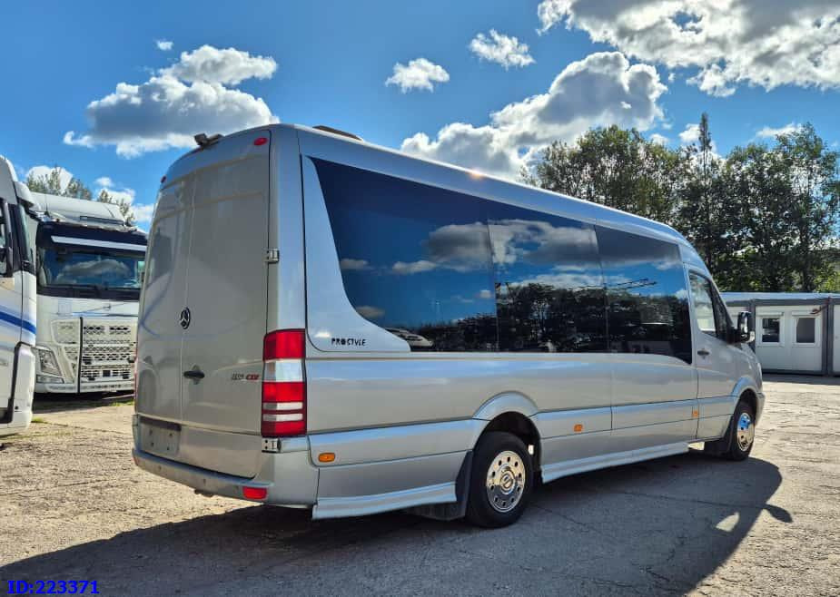 MERCEDES-BENZ Sprinter 518 - VIP - 17-seater - حافلة نقل لمسافات طويلة: صورة 5 MERCEDES-BENZ Sprinter 518 - VIP - 17-seater - حافلة نقل لمسافات طويلة: صورة 5