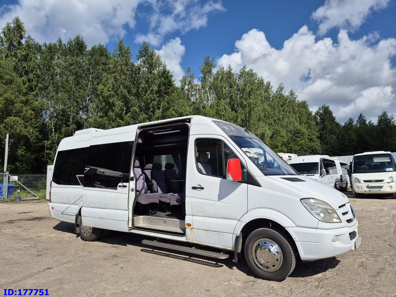 MERCEDES-BENZ Sprinter 518 - VIP - 17-seater - حافلة نقل لمسافات طويلة: صورة 4 MERCEDES-BENZ Sprinter 518 - VIP - 17-seater - حافلة نقل لمسافات طويلة: صورة 4