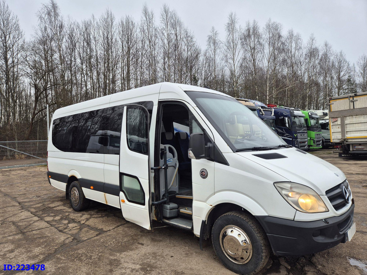 MERCEDES-BENZ Sprinter 518 - VIP - 20-seater - حافلة نقل لمسافات طويلة: صورة 1 MERCEDES-BENZ Sprinter 518 - VIP - 20-seater - حافلة نقل لمسافات طويلة: صورة 1