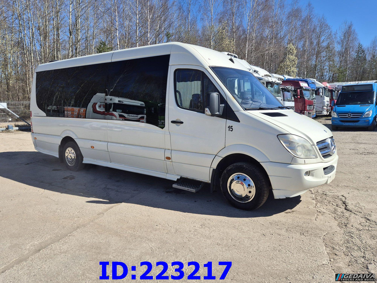 MERCEDES-BENZ Sprinter 518 VIP Prostyle 17-Place (Motor defekt) - حافلة نقل لمسافات طويلة: صورة 2 MERCEDES-BENZ Sprinter 518 VIP Prostyle 17-Place (Motor defekt) - حافلة نقل لمسافات طويلة: صورة 2
