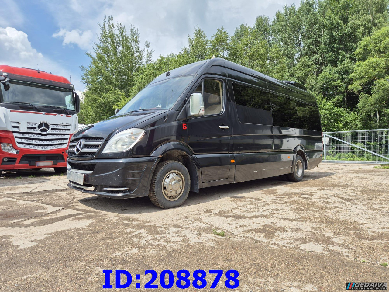 MERCEDES-BENZ Sprinter 519 -VIP- 17 places - حافلة نقل لمسافات طويلة: صورة 1 MERCEDES-BENZ Sprinter 519 -VIP- 17 places - حافلة نقل لمسافات طويلة: صورة 1