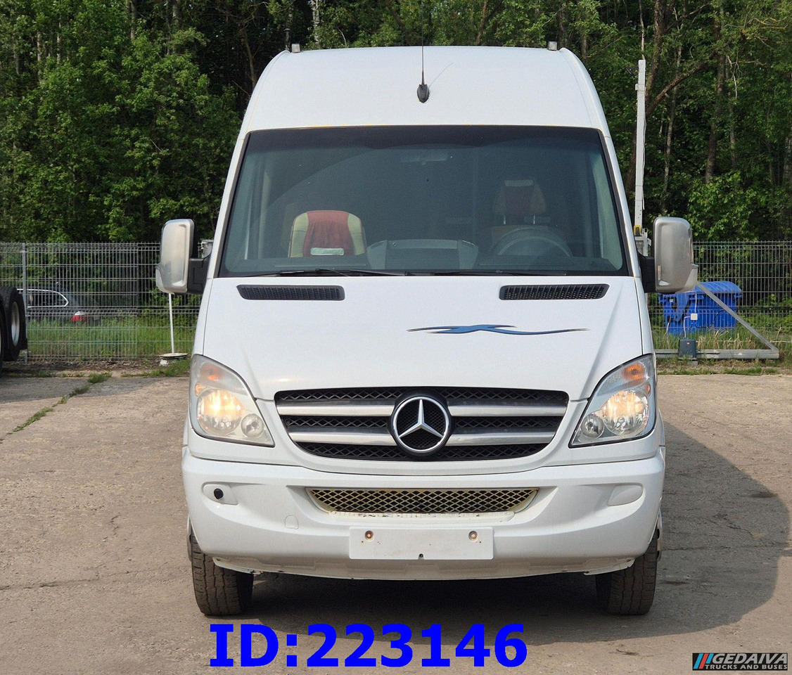 MERCEDES-BENZ Sprinter 519 VIP - 21Place -Euro 5 - حافلة نقل لمسافات طويلة: صورة 2 MERCEDES-BENZ Sprinter 519 VIP - 21Place -Euro 5 - حافلة نقل لمسافات طويلة: صورة 2