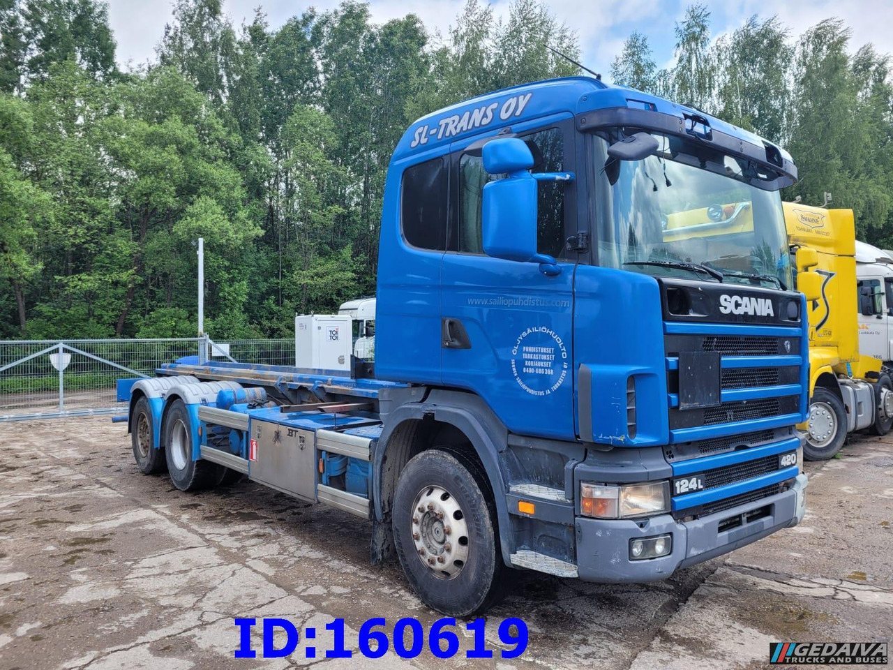 SCANIA 124 420 6x2 Manual Retarder - شاحنة بهيكل معدني للمقصورة: صورة 4 SCANIA 124 420 6x2 Manual Retarder - شاحنة بهيكل معدني للمقصورة: صورة 4