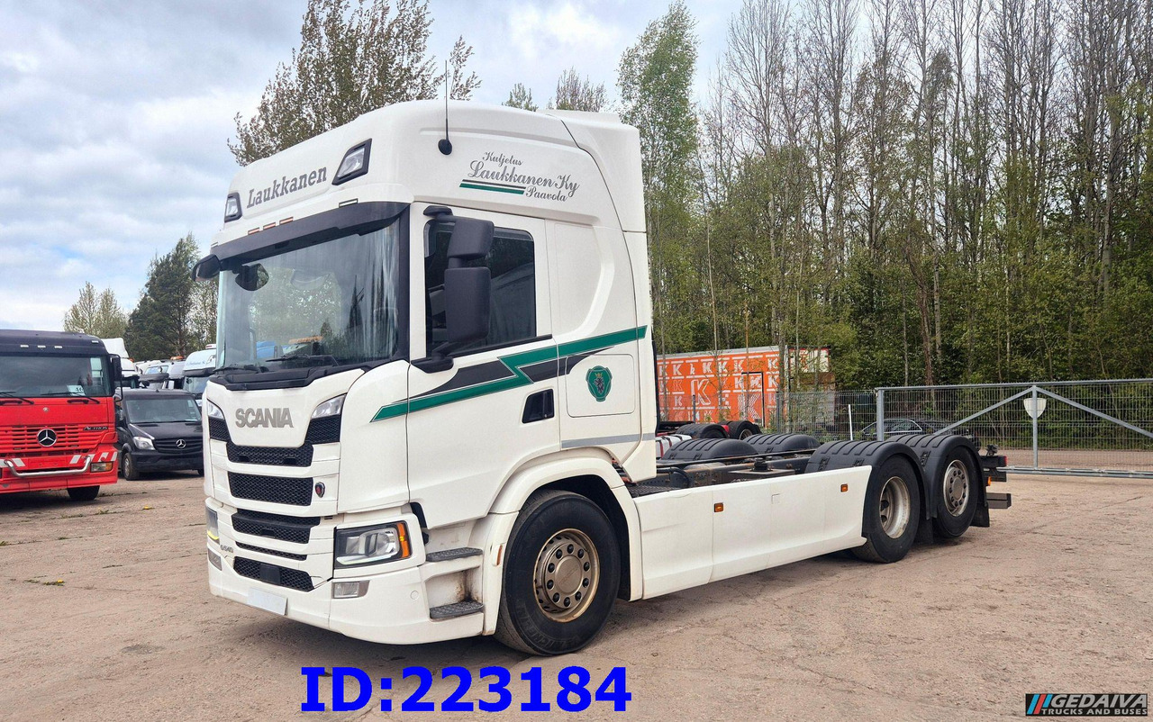 SCANIA G540 6x2 Retarder - شاحنة بهيكل معدني للمقصورة: صورة 1 SCANIA G540 6x2 Retarder - شاحنة بهيكل معدني للمقصورة: صورة 1