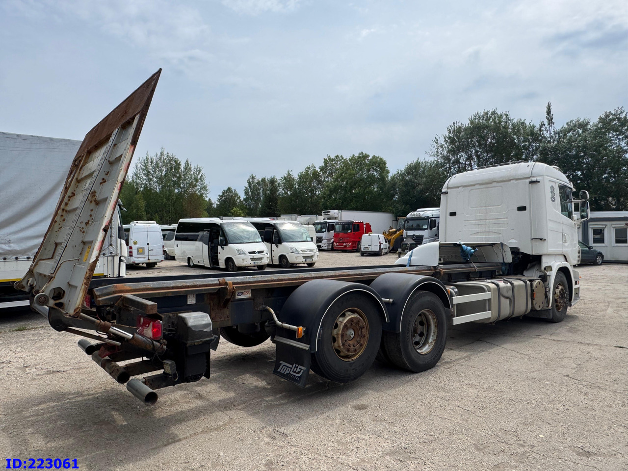 SCANIA R480 6X2 3 Pedals - شاحنة بهيكل معدني للمقصورة: صورة 5 SCANIA R480 6X2 3 Pedals - شاحنة بهيكل معدني للمقصورة: صورة 5