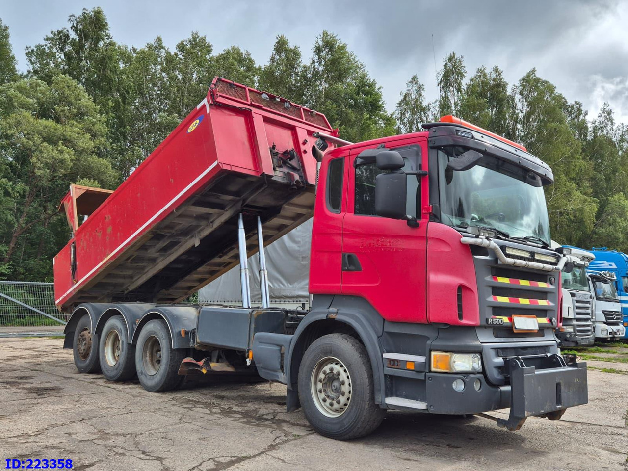 SCANIA R500 8x4 V8 - شاحنة قلاب: صورة 2 SCANIA R500 8x4 V8 - شاحنة قلاب: صورة 2