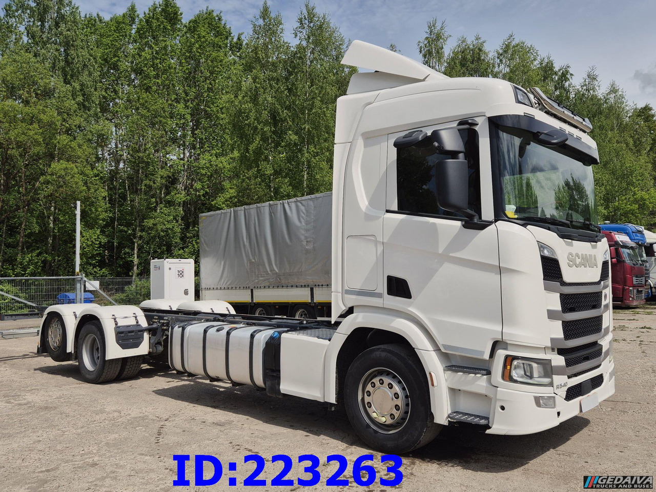 SCANIA R540 6x2 Retarder - شاحنة بهيكل معدني للمقصورة: صورة 4 SCANIA R540 6x2 Retarder - شاحنة بهيكل معدني للمقصورة: صورة 4