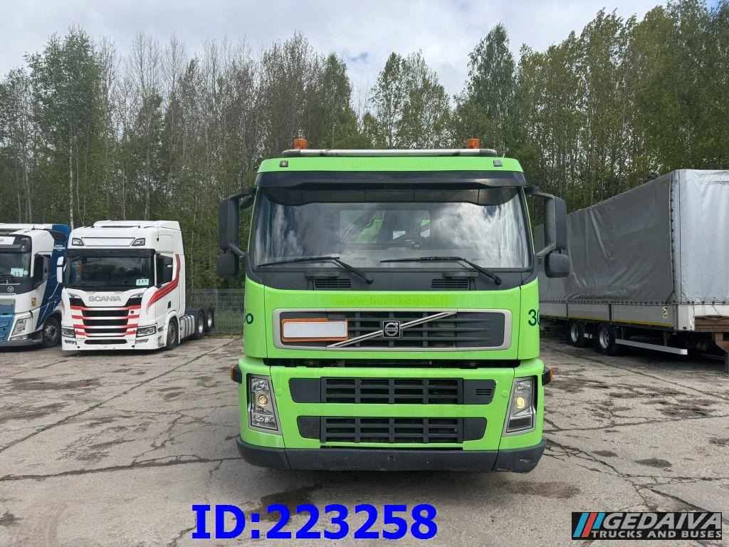 VOLVO 300HP 6x2 + HIAB 144B -3 CL - شاحنات مسطحة: صورة 2 VOLVO 300HP 6x2 + HIAB 144B -3 CL - شاحنات مسطحة: صورة 2