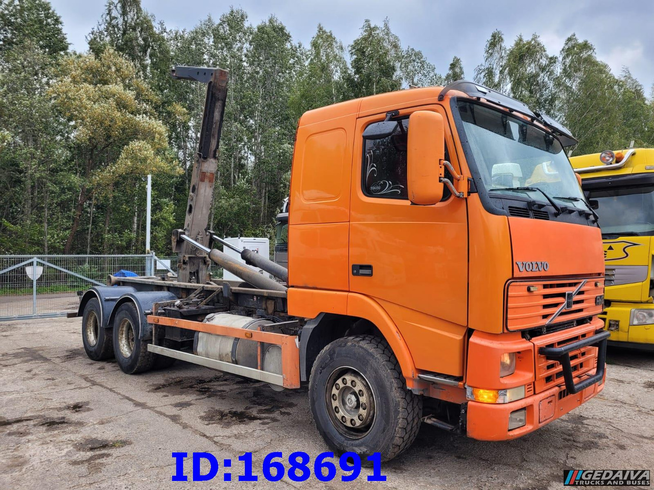 VOLVO FH12 380HP 6x2 10tyre Hook Tipper - شاحنة برافعة خطافية: صورة 4 VOLVO FH12 380HP 6x2 10tyre Hook Tipper - شاحنة برافعة خطافية: صورة 4