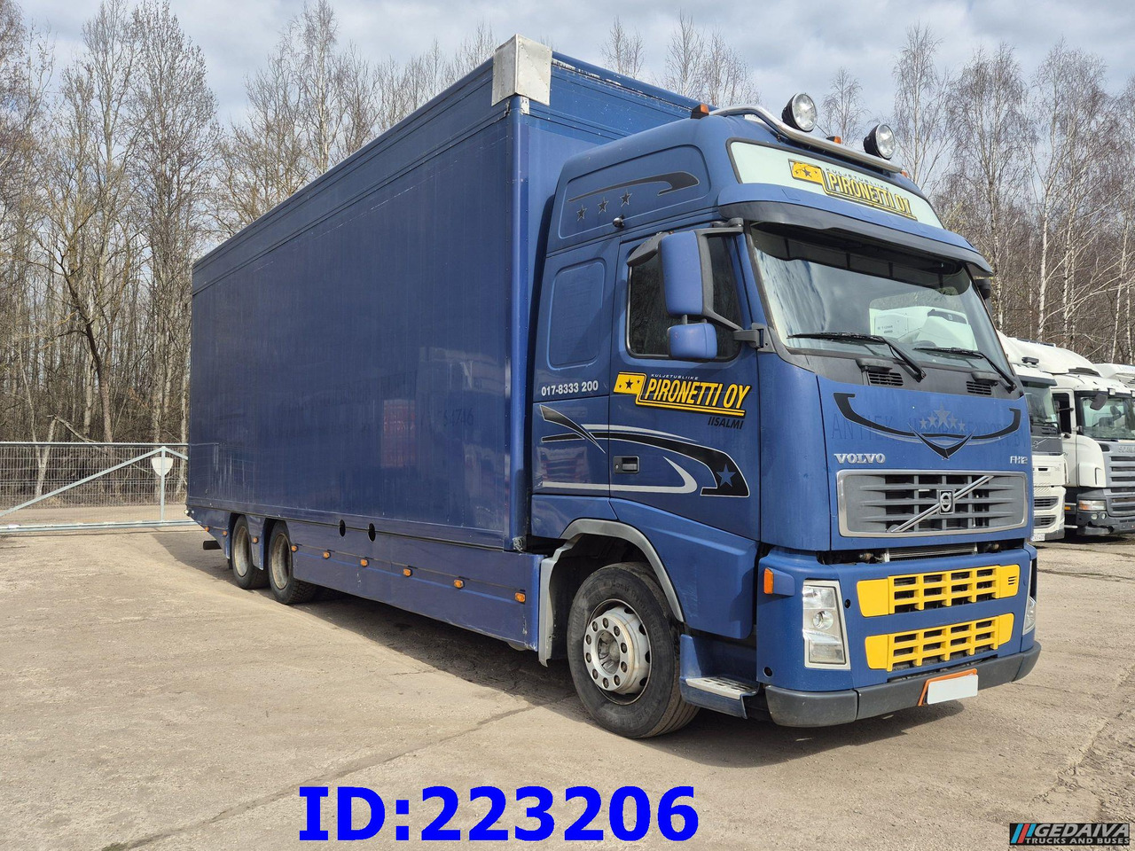 VOLVO FH12 420HP 6x2 - شاحنة متساوية الحرارة: صورة 4 VOLVO FH12 420HP 6x2 - شاحنة متساوية الحرارة: صورة 4