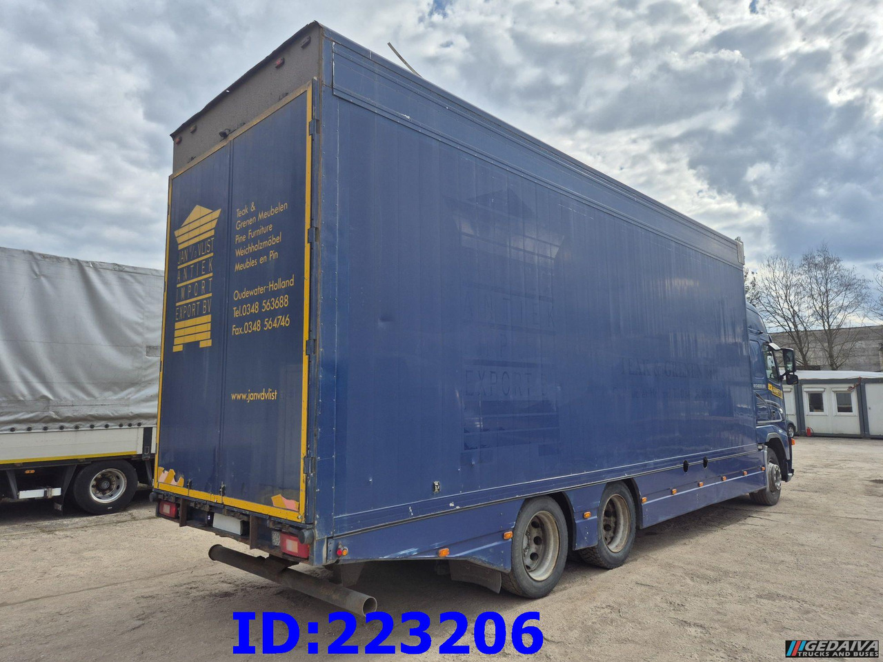 VOLVO FH12 420HP 6x2 - شاحنة متساوية الحرارة: صورة 5 VOLVO FH12 420HP 6x2 - شاحنة متساوية الحرارة: صورة 5