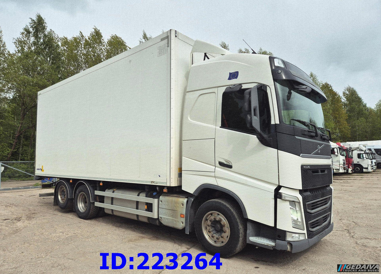 VOLVO FH13 460HP 6x2 Steering axle Euro6 - شاحنة ذات مبرد: صورة 4 VOLVO FH13 460HP 6x2 Steering axle Euro6 - شاحنة ذات مبرد: صورة 4